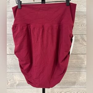 NWT 🎉 Athleta Transcend Skort (shorts under!)